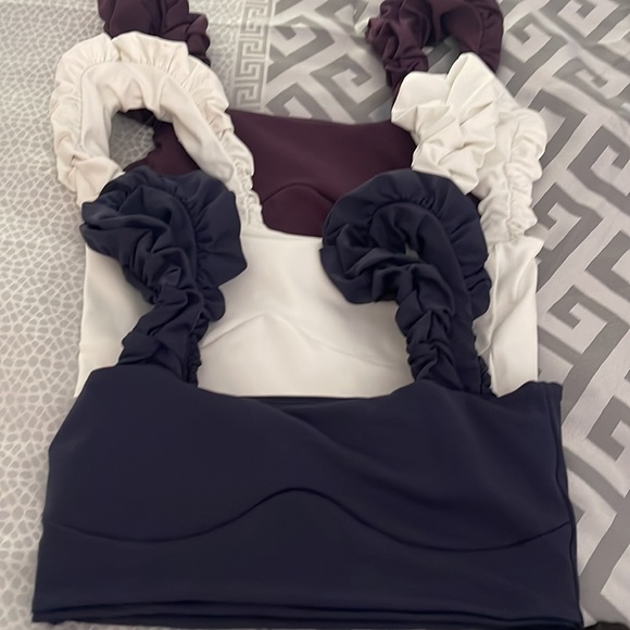 Port de bras-Scrunchie Crop Top - Picture 4 of 5